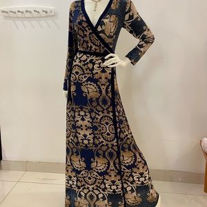 True light long dress Made in the USA size M